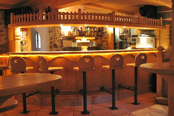 Bar von Schlössl am See